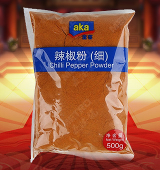 廚之選HS辣椒干(天鷹椒)產(chǎn)自四川成都300g每袋，精選辣椒為原材料，經(jīng)人工清洗去雜等多道工序，精心制作而成。質(zhì)地干燥，選料考究，口味純正，香辣可口，特有的醇香，品質(zhì)有保障。塑料質(zhì)地包裝，其含有豐富營養(yǎng)，使用方便，美味可口，深受廣大消費者青睞。