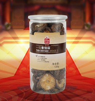 薈食(FINE LIFE)香信菇產(chǎn)自浙江麗水120g每袋，質輕盈，有特殊天然菌香，味道鮮美，風味獨特，保留了豐富的營養(yǎng)成分。采取透明包裝，新鮮清晰可見，干凈衛(wèi)生，方便存放冷藏，方便消費者們的選購，安全健康，放心購買。