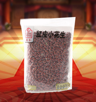 薈食(FINE FOOD)紅皮小花生產(chǎn)自吉林白城1kg每袋，本產(chǎn)品富含豐富的蛋白質(zhì)、脂肪、碳水化合物以及維生素，深受廣大消費(fèi)者青睞。本產(chǎn)品的設(shè)計精致大方、方便攜帶，是作為居家、旅行、聚會常備的休閑伴侶。采選優(yōu)質(zhì)紅皮小花生，經(jīng)過嚴(yán)格的篩選流程，確保每一粒紅皮小花生的質(zhì)量安全。