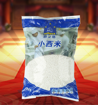 廚之選(HORECA SELECT)小西米產(chǎn)自廣東廣州2.5kg每袋，選用優(yōu)質(zhì)木薯為原料，天然無公害的木薯經(jīng)層層篩選，經(jīng)先進(jìn)的工藝精制而成。小西米飽滿鮮亮，色澤盈潤，滿足你的味蕾，嚴(yán)苛的每個步驟確保每顆都是優(yōu)質(zhì)的真材實(shí)料。小西米煮粥味香松軟，甜糯密稠，黏而不膩，蘊(yùn)含自然甜味。