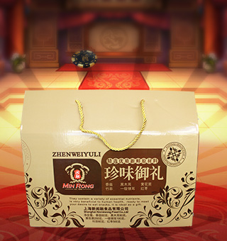 新閩融珍味御禮禮盒，本款禮盒內(nèi)含有香菇80克，黑木耳80克，黃花菜250克，一級銀耳100克，竹蓀60克，紅棗500克