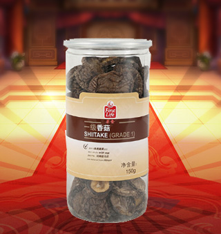 薈食(FINE LIFE)一級香菇 產(chǎn)自河南駐馬店150g每袋，質輕盈，有特殊天然菌香，味道鮮美，風味獨特，保留了豐富的營養(yǎng)成分。采取透明包裝，新鮮清晰可見，干凈衛(wèi)生，方便存放冷藏，方便消費者們的選購，安全健康，放心購買。