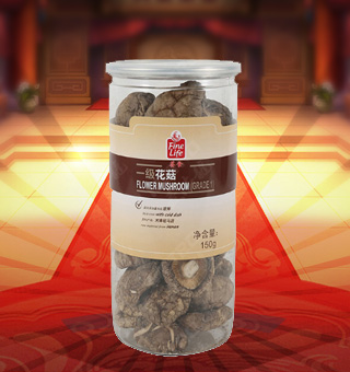 薈食(FINE LIFE)一級花菇 產(chǎn)自河南駐馬店150g每袋，質輕盈，有特殊天然菌香，味道鮮美，風味獨特，保留了豐富的營養(yǎng)成分。采取透明包裝，新鮮清晰可見，干凈衛(wèi)生，方便存放冷藏，方便消費者們的選購，安全健康，放心購買。